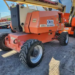2015 JLG 800AJ Articulating Boom Lift