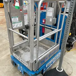 2018 Genie GR-20 Self-Propelled One-Person Lift