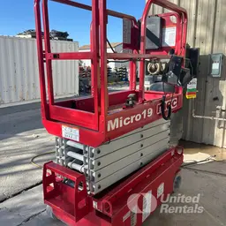 2018 MEC MICRO 19 Scissor Lift