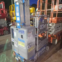 2018 Genie GR-20 Self-Propelled One-Person Lift