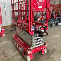2018 MEC MICRO 19 Scissor Lift