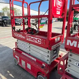 2018 MEC 1330SE Scissor Lift