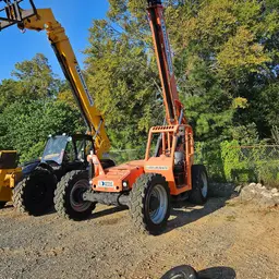 2016 SKYTRAK 8042 Forklift