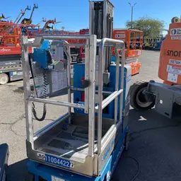 2019 Genie GR-20 Self-Propelled One-Person Lift