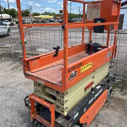 2018 JLG 1932R Scissor Lift