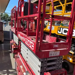 2019 MEC MICRO 19 Scissor Lift