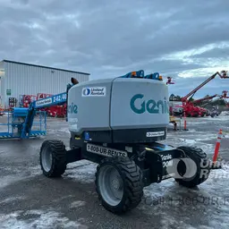 2015 Genie Z-62/40J Articulating Boom Lift
