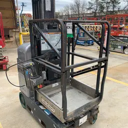 2017 JLG 20MVL Self-Propelled One-Person Lift
