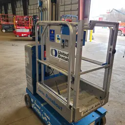 2018 Genie GR-20 Self-Propelled One-Person Lift