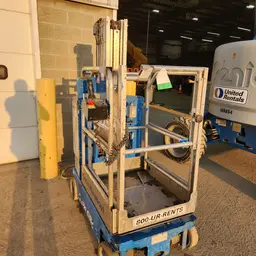 2018 Genie GR-20 Self-Propelled One-Person Lift