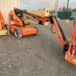 2016 JLG E450AJ Articulating Boom Lift