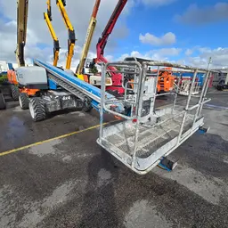 2016 Genie S-60X Boom Lift
