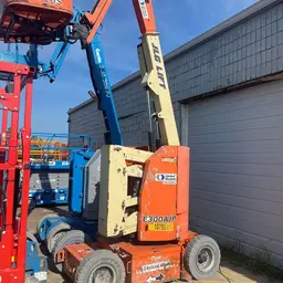 2018 JLG E300AJP Articulating Boom Lift