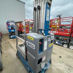 2017 Genie GR-20 Self-Propelled One-Person Lift