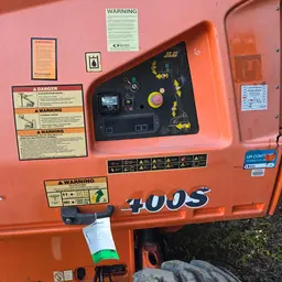 2015 JLG 400S Boom Lift