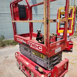 2018 MEC 1330SE Scissor Lift