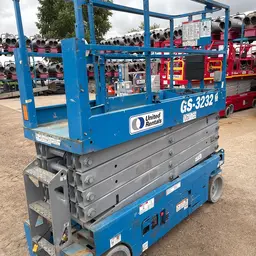 2017 Genie GS-3232 Scissor Lift