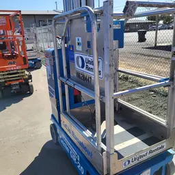 2017 Genie GR-20 Self-Propelled One-Person Lift