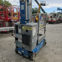 2016 Genie GR-20 Self-Propelled One-Person Lift