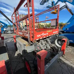 2018 Skyjack SJ6832RT Rough Terrain Scissor Lift
