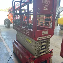 2018 MEC MICRO 19 Scissor Lift