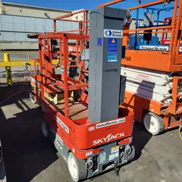 2018 Skyjack SJ12 Self-Propelled One-Person Lift