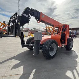 2017 SKYTRAK 10054 Forklift