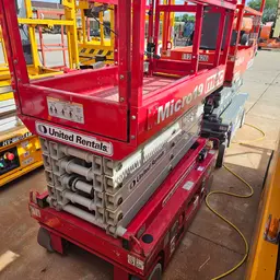 2018 MEC MICRO 19 Scissor Lift