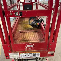 2017 MEC 1930SE Scissor Lift