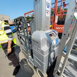 2017 JLG 20MVL Self-Propelled One-Person Lift