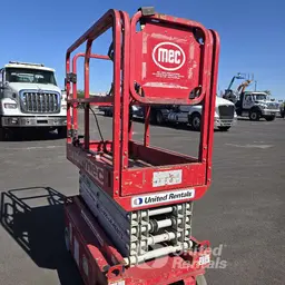2017 MEC 1330SE Scissor Lift