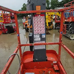 2017 Skyjack SJ12 Self-Propelled One-Person Lift