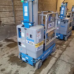 2017 Genie GR-20 Self-Propelled One-Person Lift