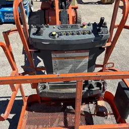 2015 JLG E400AJPN Articulating Boom Lift