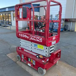 2017 MEC 1330SE Scissor Lift