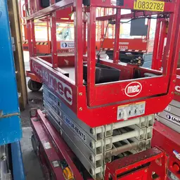 2018 MEC MICRO 19 Scissor Lift