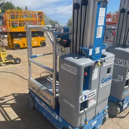 2019 Genie GR-20 Self-Propelled One-Person Lift