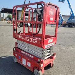 2018 MEC 1330SE Scissor Lift