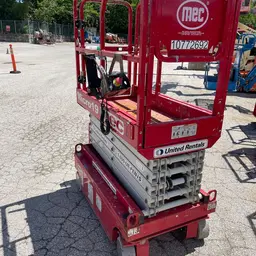 2018 MEC MICRO 19 Scissor Lift
