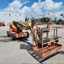 2014 JLG E450AJ Articulating Boom Lift